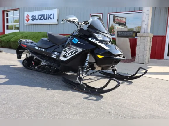 2017 Ski-Doo Snowmobile Renegade Adrenaline 850 E-TEC