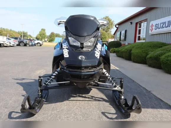 2017 Ski-Doo Snowmobile Renegade Adrenaline 850 E-TEC - Image 2