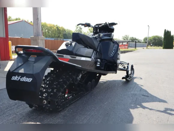 2017 Ski-Doo Snowmobile Renegade Adrenaline 850 E-TEC - Image 7