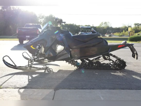 2019 Polaris Snowmobile 800 INDY XC 129 Snowcheck Select - Image 2