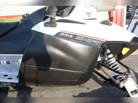 2012 Polaris Snowmobile 600 IQ Shift ES - Image 4