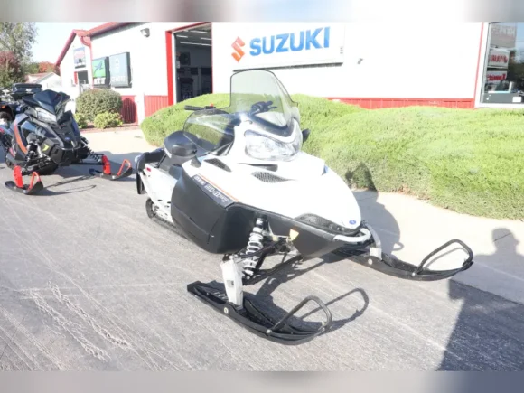 2012 Polaris Snowmobile 600 IQ Shift ES