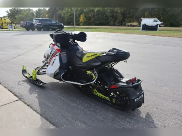 2018 Polaris Snowmobile 800 RUSH PRO-S - Image 7