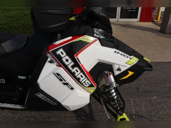 2018 Polaris Snowmobile 800 RUSH PRO-S - Image 6