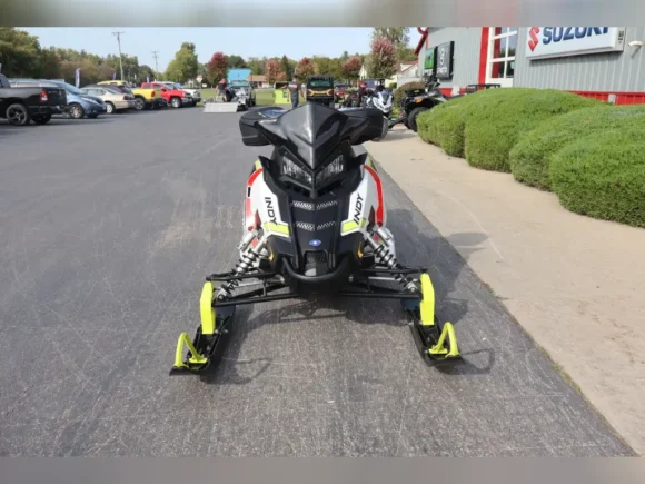 2018 Polaris Snowmobile 800 RUSH PRO-S - Image 2