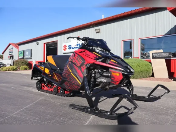2025 Yamaha Snowmobile Sidewinder L-TX SE