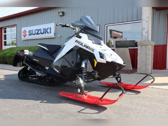 2021 Polaris Snowmobile 850 Indy VR1 137 SC