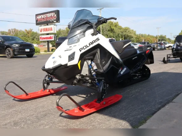 2021 Polaris Snowmobile 850 Indy VR1 137 SC - Image 3