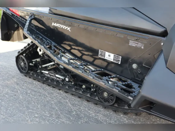 2021 Polaris Snowmobile 850 Indy VR1 137 SC - Image 8