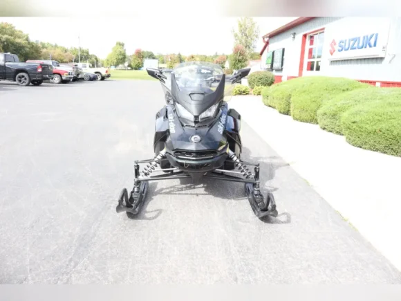 2018 Ski-Doo Snowmobile MXZ TNT 129 850 E-TEC ES Ripsaw 1.25 S_LEV - Image 2