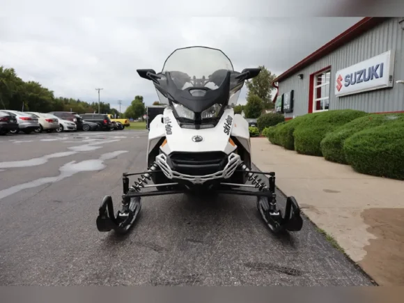 2018 Ski-Doo Snowmobile Renegade Adrenaline 850 E-TEC - Image 2