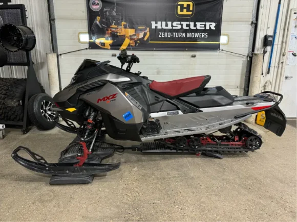 2023 Ski-Doo Snowmobile MXZ X-RS 850 E-TEC ES w/ Smart-Shox RipSaw 1.5 - Image 2